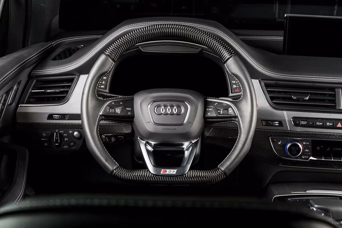 ABT: Audi RS7 Cockpit mit ABT-Sportline-Steuerung und Carbon-Details